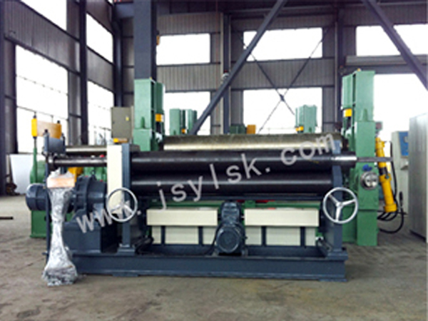 機(ji)械三輥非(fēi)對稱式卷(juàn)闆機