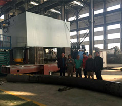 型(xíng)材彎曲(qu)機