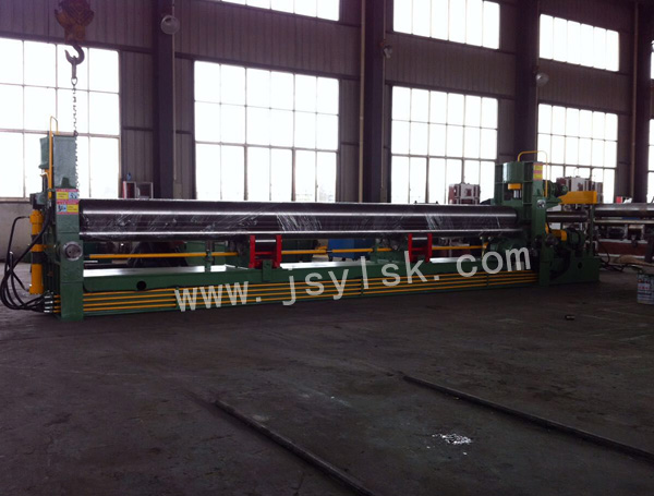 挂車式(shi)卷闆機