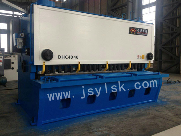 QC11Y-40*4000剪闆機(ji)