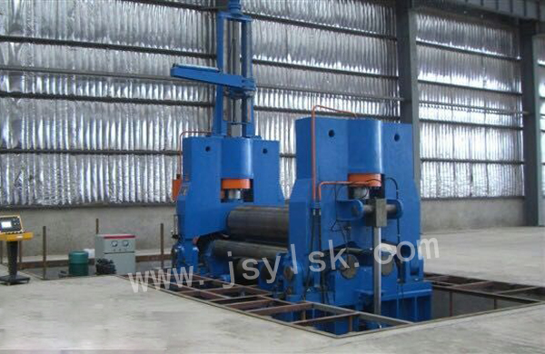 大型(xing)上輥萬能(neng)式卷闆機(jī)