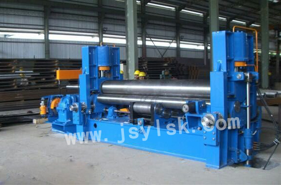 中(zhong)小型上輥(gun)萬能式卷(juàn)闆機