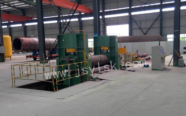 中小型(xing)上輥萬能式(shì)卷闆機