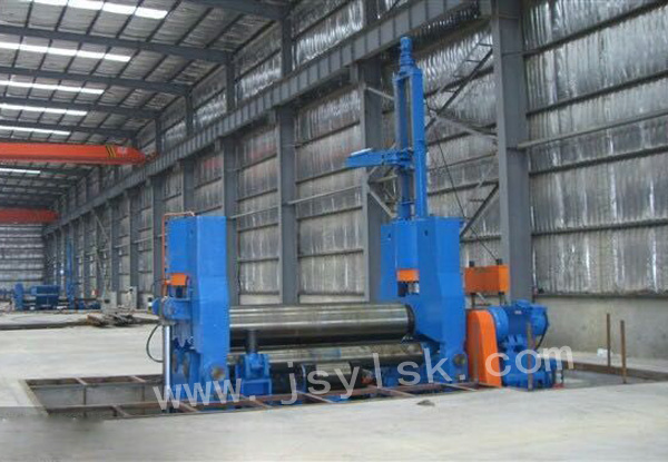 大(dà)型上輥萬(wàn)能式卷闆(pǎn)機