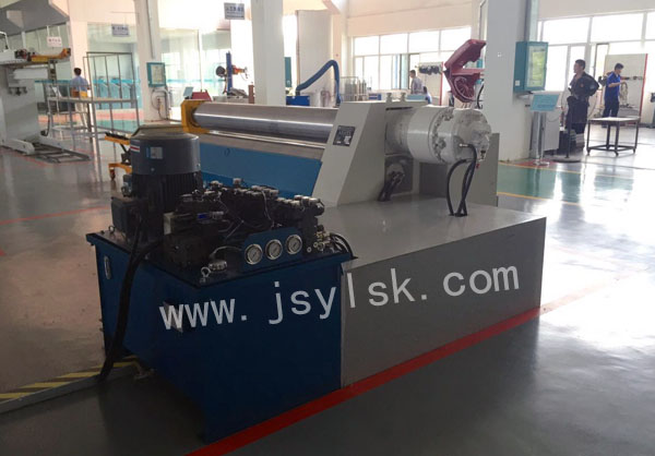 四輥卷(juàn)闆機