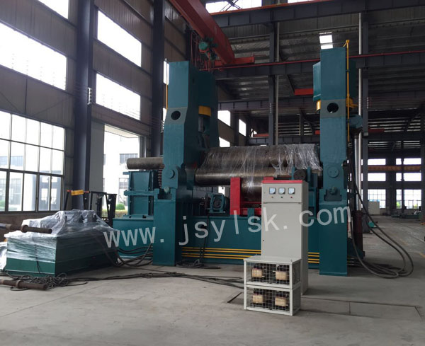 大型上輥萬(wàn)能式卷闆機