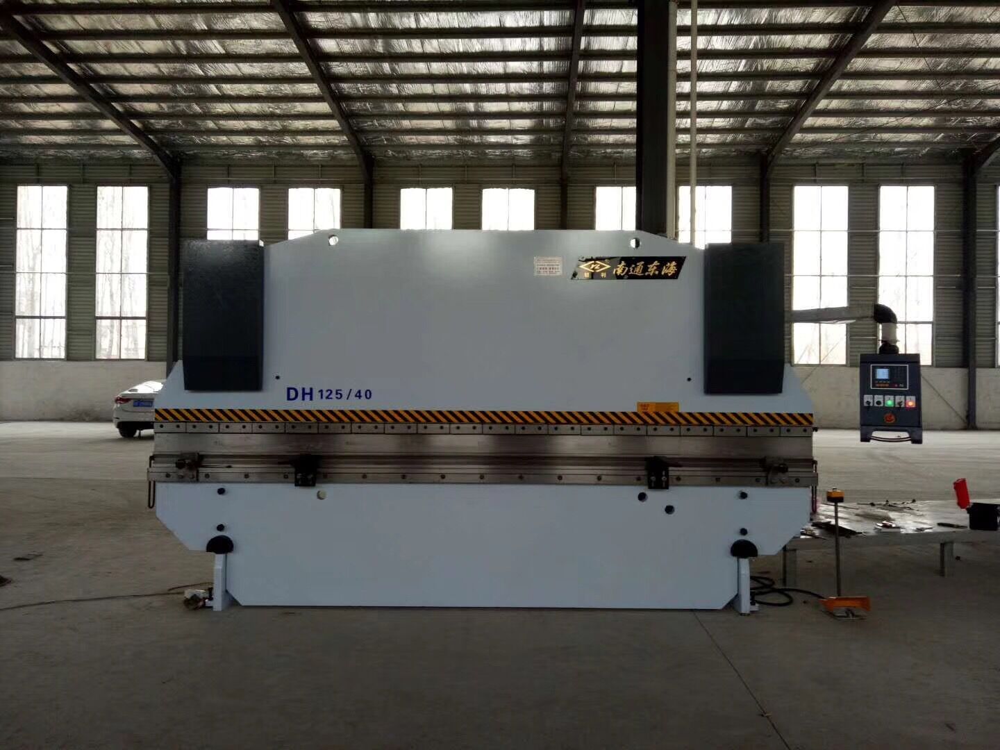 東海折彎(wān)機