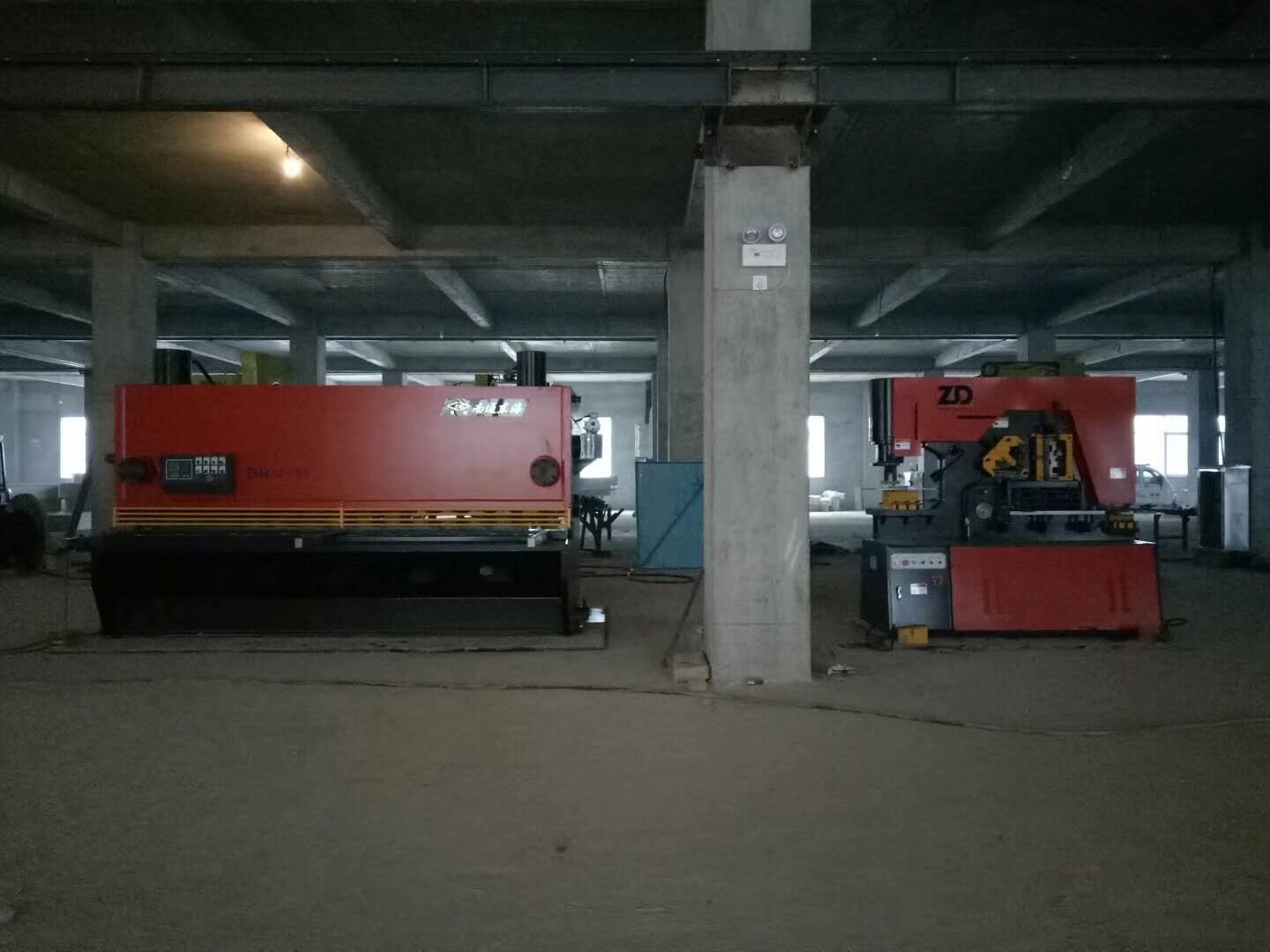 東(dōng)海剪闆機沖床(chuáng)