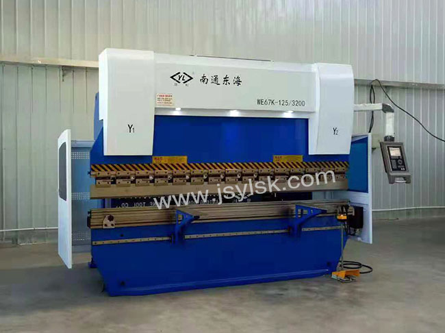 WE67K-125/3200數控(kòng)折彎機(jī)