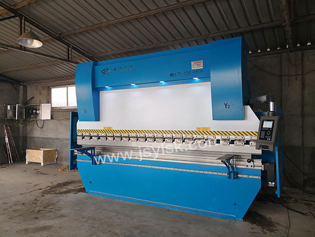 WE67K-125/4000數控折彎機(ji)