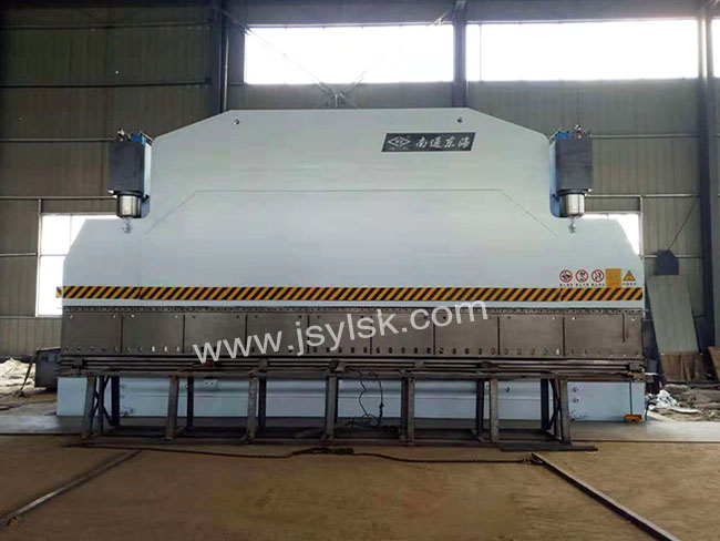 WE67K-800/10000大型折彎(wan)機