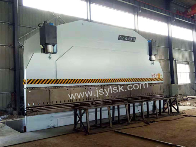 WE67K-800/10000大型折(shé)彎機