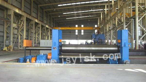 中小型(xing)上輥萬能(néng)式卷闆機(ji)